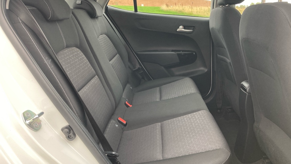 Kia Picanto 1.0 3 5dr [4 seats] Petrol Hatchback - Image 16
