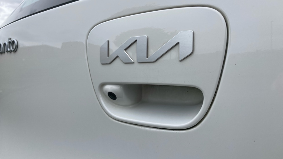 Kia Picanto 1.0 3 5dr [4 seats] Petrol Hatchback - Image 21