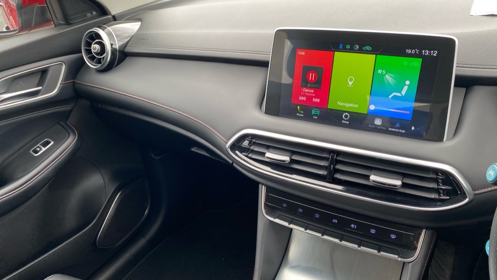 MG HS 1.5 T-GDI Excite 5dr DCT Petrol Hatchback - Image 14