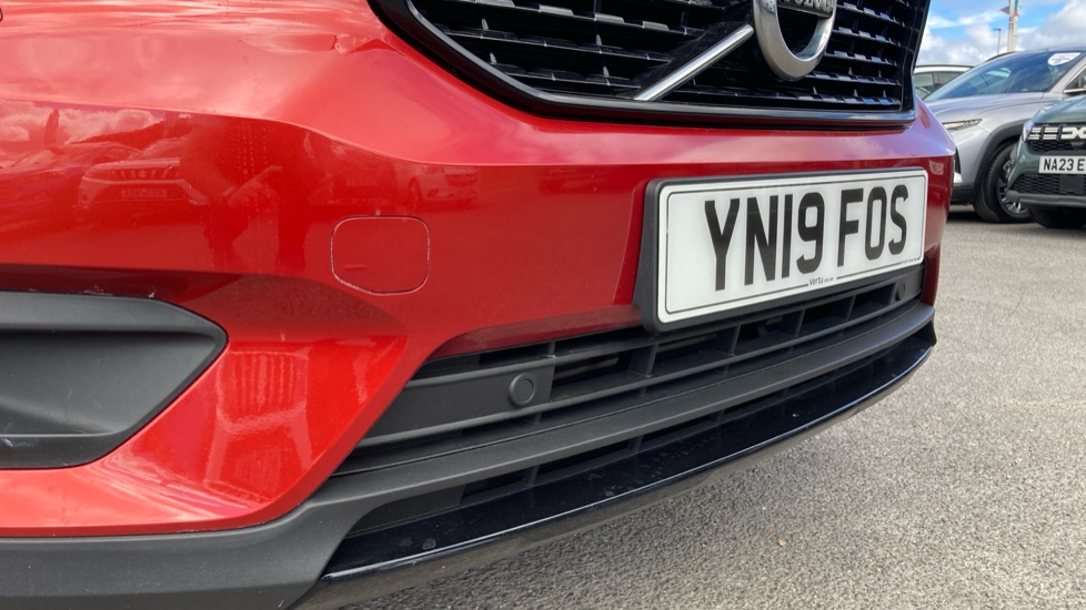 Volvo XC40 2.0 D3 R DESIGN Pro 5dr Diesel Estate - Image 21