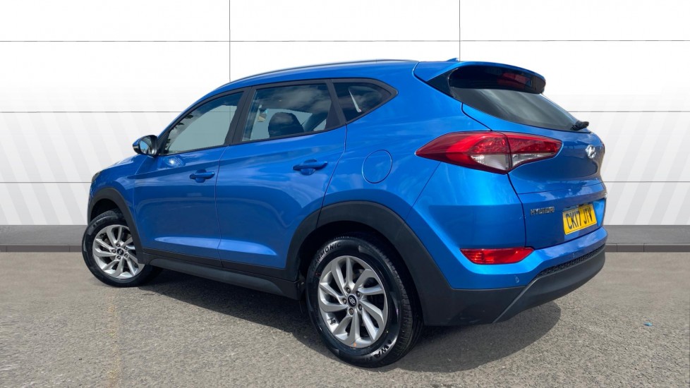 Hyundai TUCSON 1.7 CRDi Blue Drive SE Nav 5dr 2WD Diesel Estate - Image 2