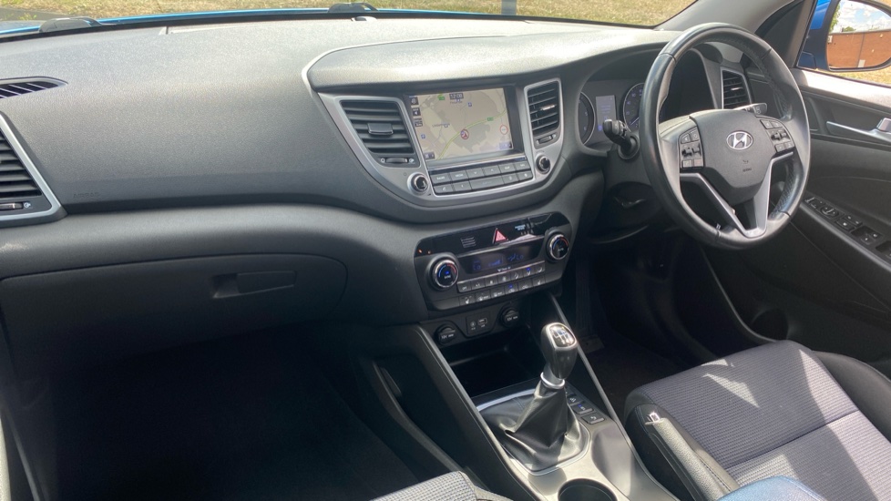 Hyundai TUCSON 1.7 CRDi Blue Drive SE Nav 5dr 2WD Diesel Estate - Image 9
