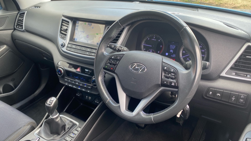 Hyundai TUCSON 1.7 CRDi Blue Drive SE Nav 5dr 2WD Diesel Estate - Image 11