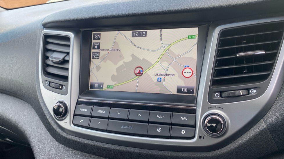 Hyundai TUCSON 1.7 CRDi Blue Drive SE Nav 5dr 2WD Diesel Estate - Image 12