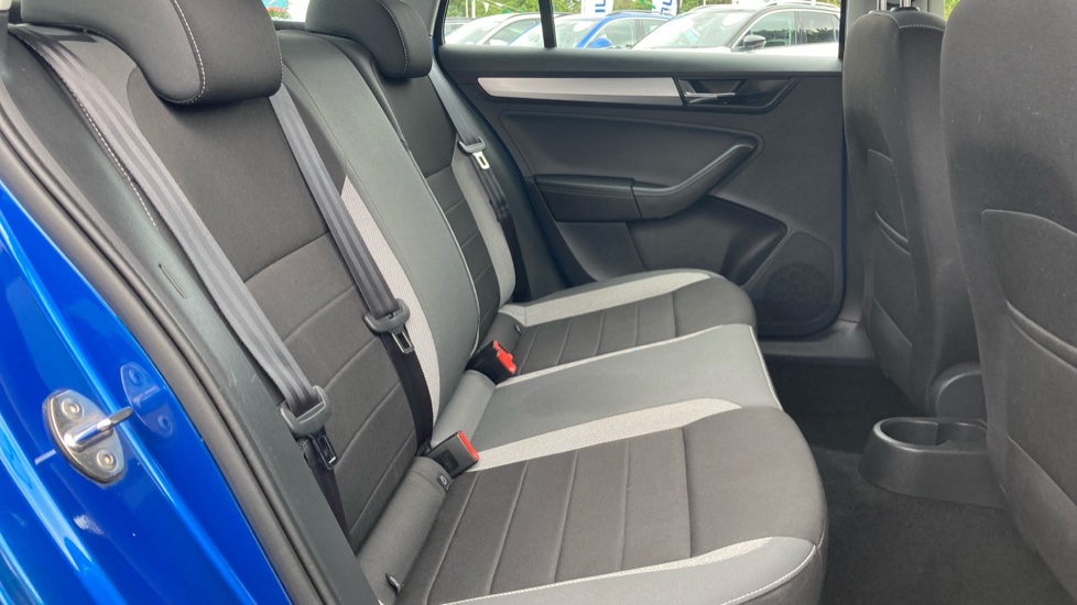Skoda Rapid Spaceback 1.0 TSI 110 SE Tech 5dr Petrol Hatchback - Image 16