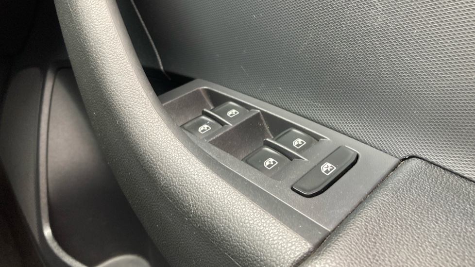 Skoda Rapid Spaceback 1.0 TSI 110 SE Tech 5dr Petrol Hatchback - Image 20