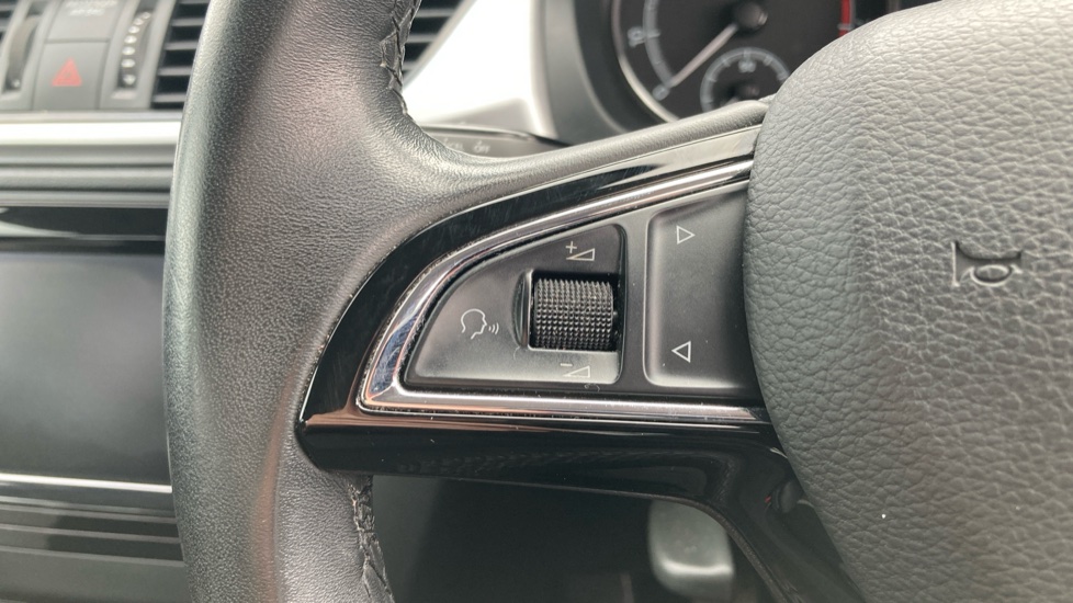 Skoda Rapid Spaceback 1.0 TSI 110 SE Tech 5dr Petrol Hatchback - Image 25