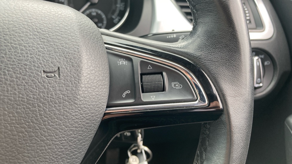 Skoda Rapid Spaceback 1.0 TSI 110 SE Tech 5dr Petrol Hatchback - Image 26