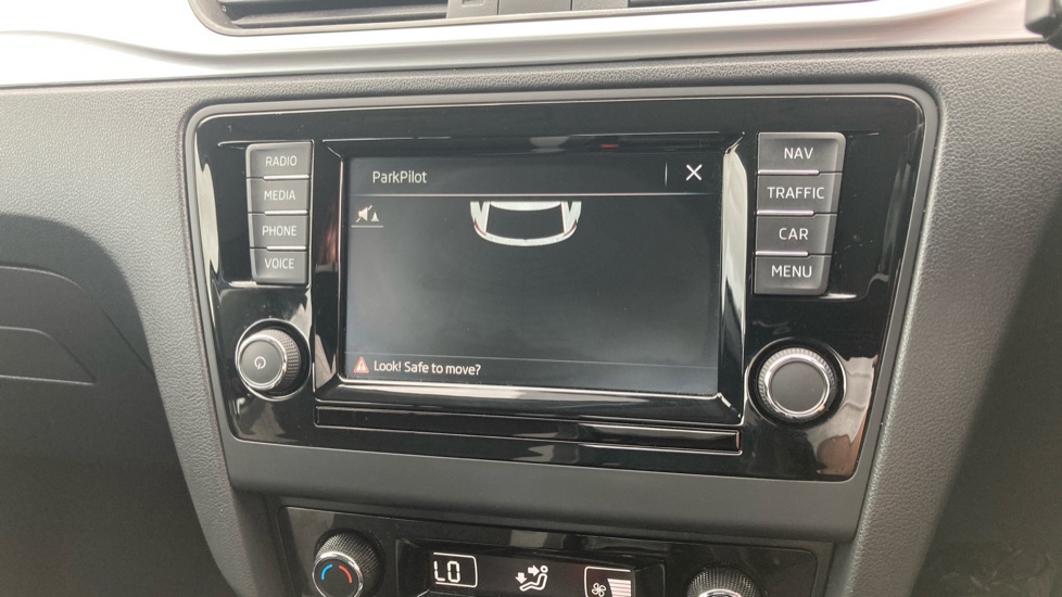 Skoda Rapid Spaceback 1.0 TSI 110 SE Tech 5dr Petrol Hatchback - Image 38