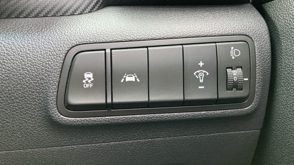Hyundai TUCSON 1.6 GDi SE Nav 5dr 2WD Petrol Estate - Image 29