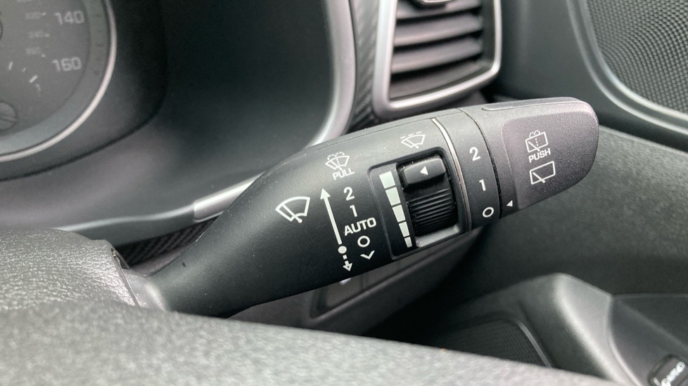 Hyundai TUCSON 1.6 GDi SE Nav 5dr 2WD Petrol Estate - Image 33