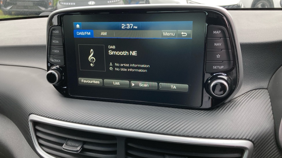 Hyundai TUCSON 1.6 GDi SE Nav 5dr 2WD Petrol Estate - Image 41