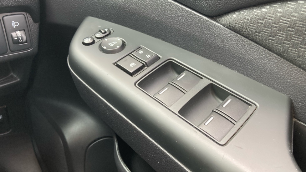Honda CR-V 2.0 i-VTEC SE 5dr 2WD Petrol Estate - Image 20