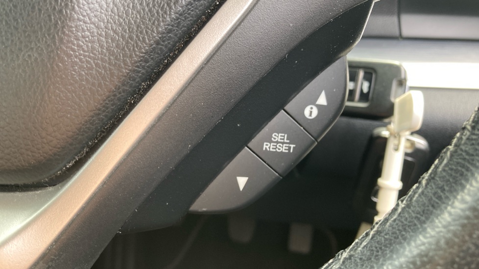 Honda CR-V 2.0 i-VTEC SE 5dr 2WD Petrol Estate - Image 25