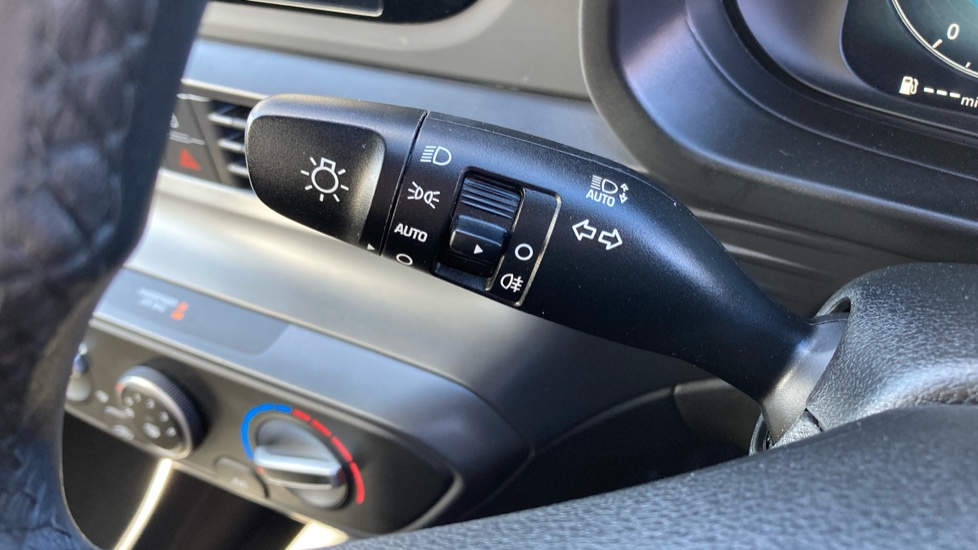 Hyundai BAYON 1.0 TGDi 48V MHEV SE Connect 5dr DCT Petrol Hatchback - Image 30