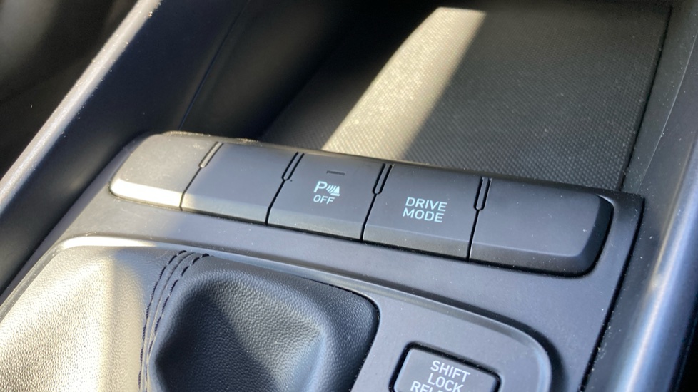 Hyundai BAYON 1.0 TGDi 48V MHEV SE Connect 5dr DCT Petrol Hatchback - Image 32