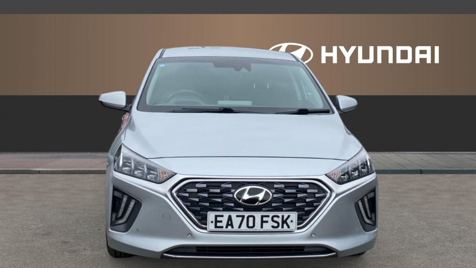 Hyundai IONIQ 1.6 GDi Plug-in Hybrid Premium SE 5dr DCT Hatchback - Image 3