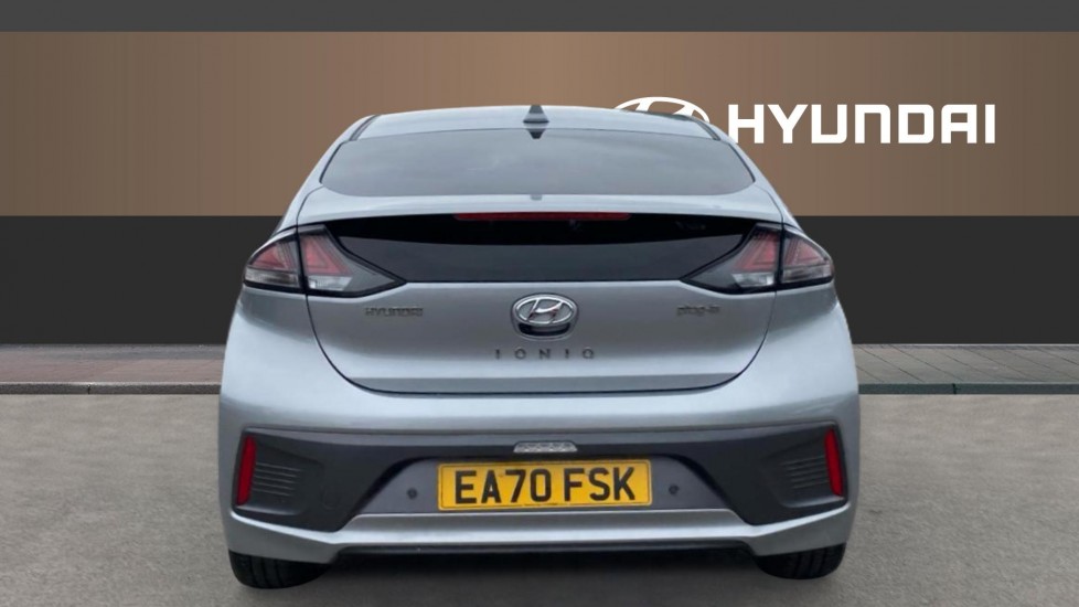 Hyundai IONIQ 1.6 GDi Plug-in Hybrid Premium SE 5dr DCT Hatchback - Image 6