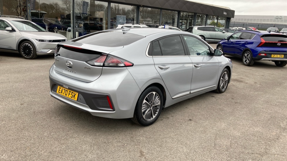 Hyundai IONIQ 1.6 GDi Plug-in Hybrid Premium SE 5dr DCT Hatchback - Image 41