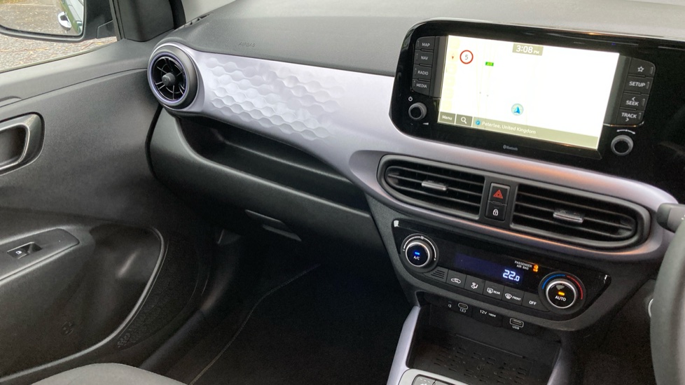 Hyundai i10 1.0 [63] Premium 5dr Auto [Nav] Petrol Hatchback - Image 14