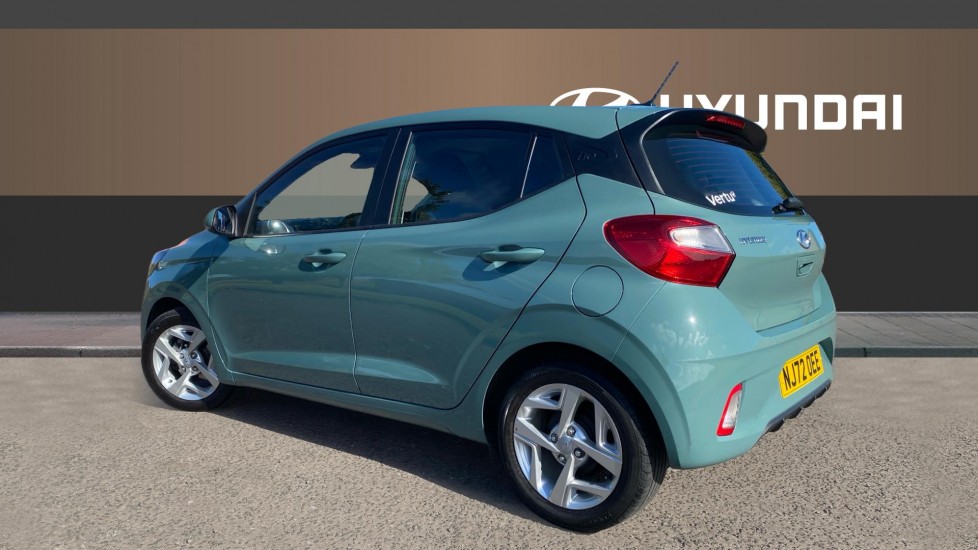 Hyundai i10 1.2 MPi SE Connect 5dr Petrol Hatchback - Image 2