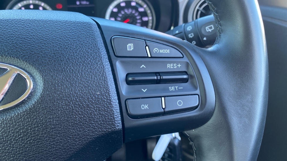 Hyundai i10 1.2 MPi SE Connect 5dr Petrol Hatchback - Image 26