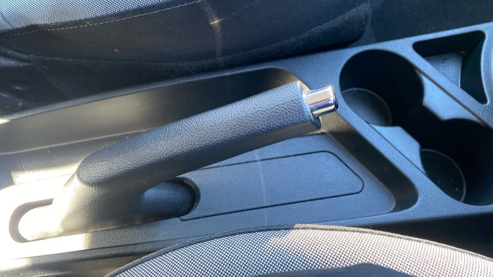Hyundai i10 1.2 MPi SE Connect 5dr Petrol Hatchback - Image 30