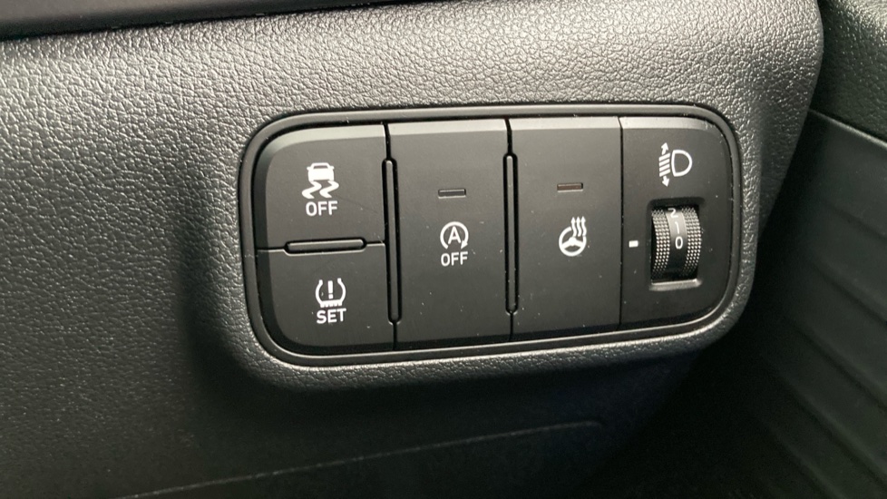 Hyundai i20 1.0T GDi Premium 5dr Petrol Hatchback - Image 28