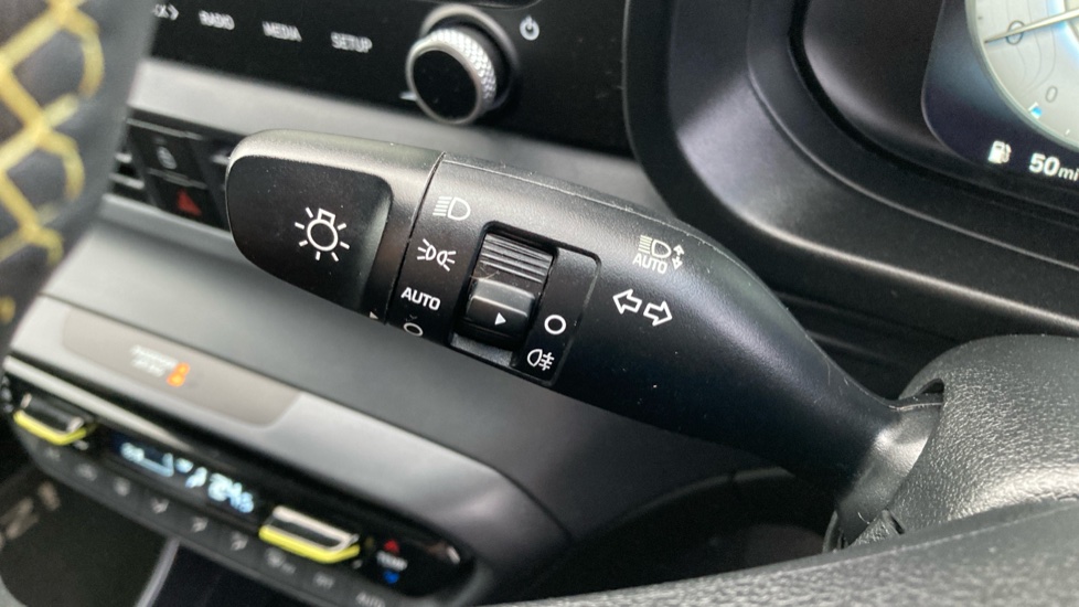 Hyundai i20 1.0T GDi Premium 5dr Petrol Hatchback - Image 31