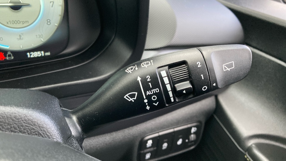 Hyundai i20 1.0T GDi Premium 5dr Petrol Hatchback - Image 32
