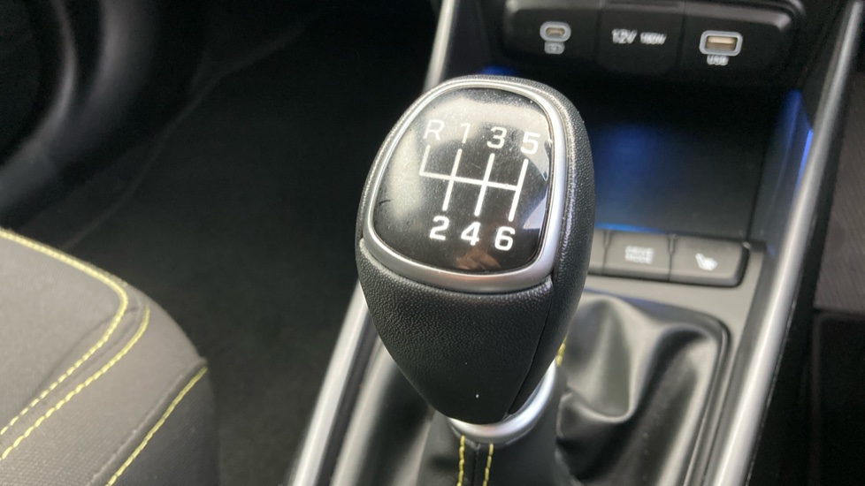 Hyundai i20 1.0T GDi Premium 5dr Petrol Hatchback - Image 33