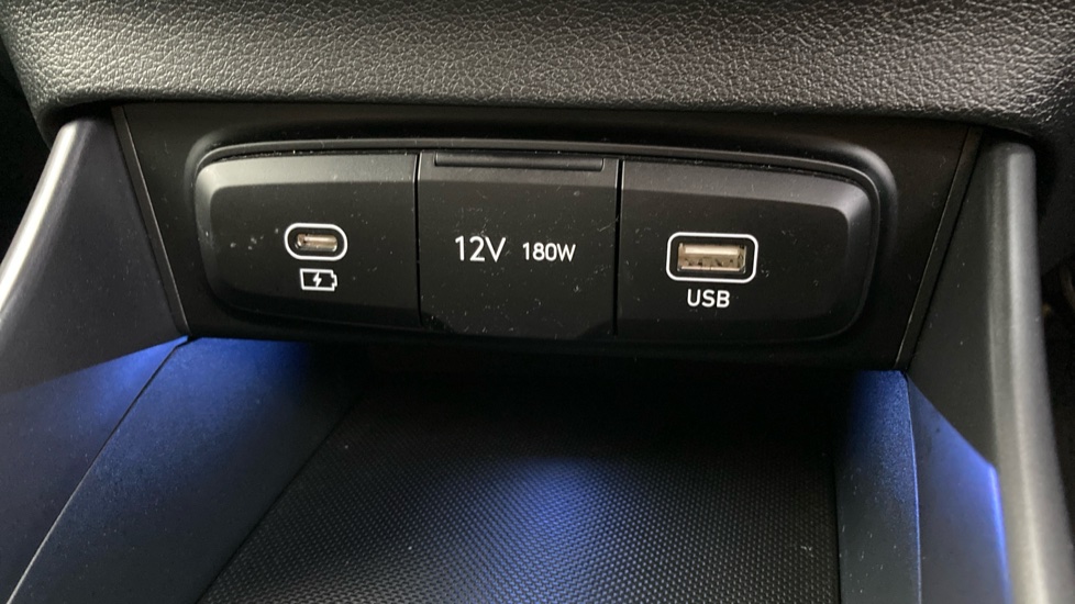Hyundai i20 1.0T GDi Premium 5dr Petrol Hatchback - Image 36