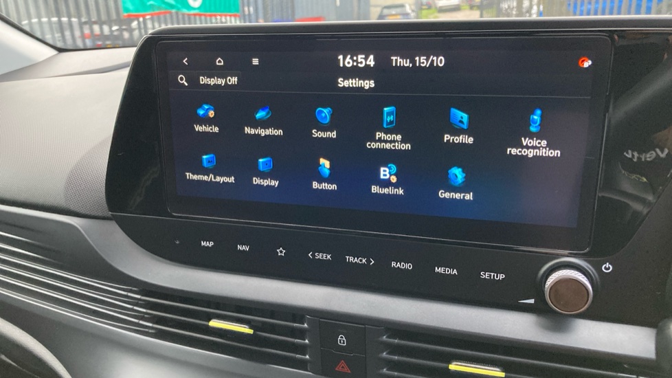 Hyundai i20 1.0T GDi Premium 5dr Petrol Hatchback - Image 39