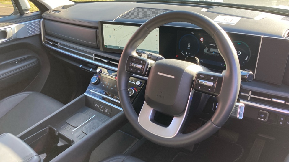 Hyundai SANTA FE 1.6 TGDi Plug-in Hybrid Premium 5dr 4WD Auto Estate - Image 11
