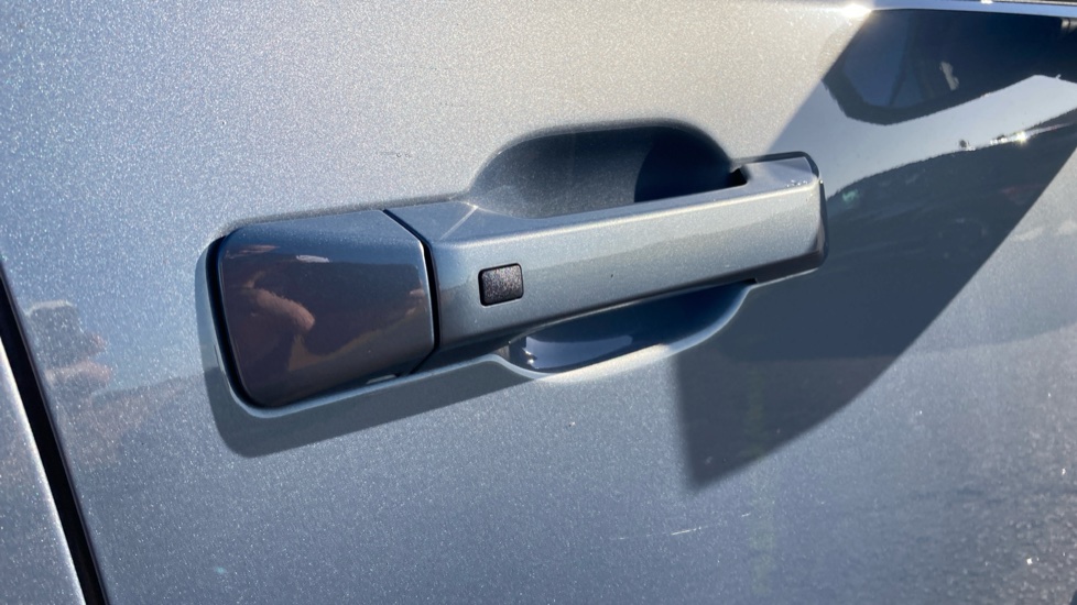 Hyundai SANTA FE 1.6 TGDi Plug-in Hybrid Premium 5dr 4WD Auto Estate - Image 23
