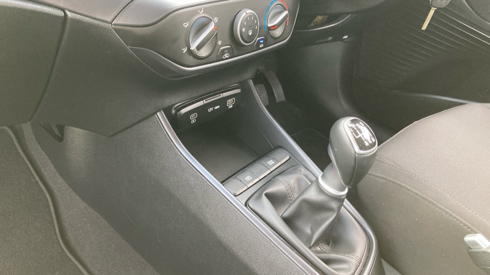 Hyundai i20 1.0T GDi Advance 5dr Petrol Hatchback - Image 13