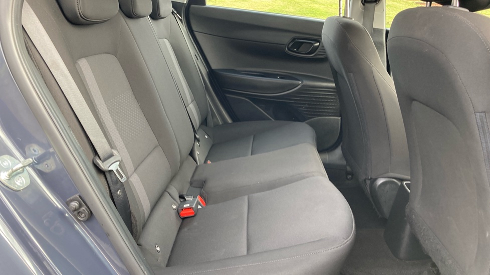 Hyundai i20 1.0T GDi Advance 5dr Petrol Hatchback - Image 16