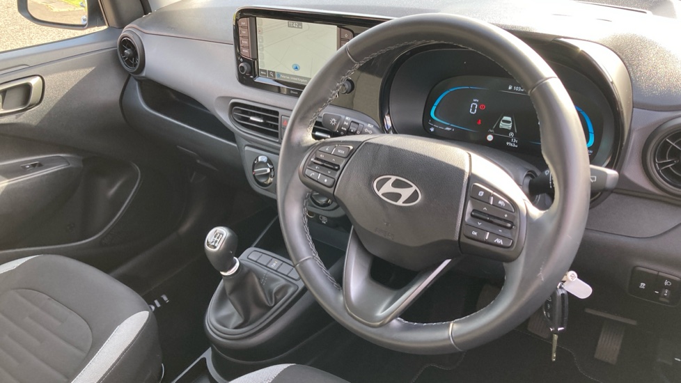 Hyundai i10 1.0 [63] Advance 5dr [Nav] Petrol Hatchback - Image 11