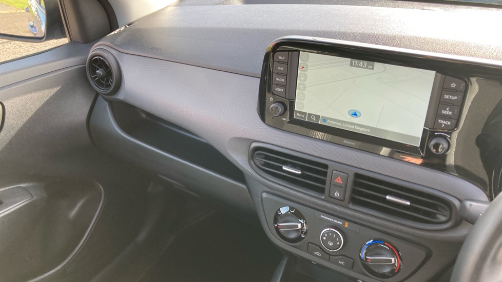 Hyundai i10 1.0 [63] Advance 5dr [Nav] Petrol Hatchback - Image 14