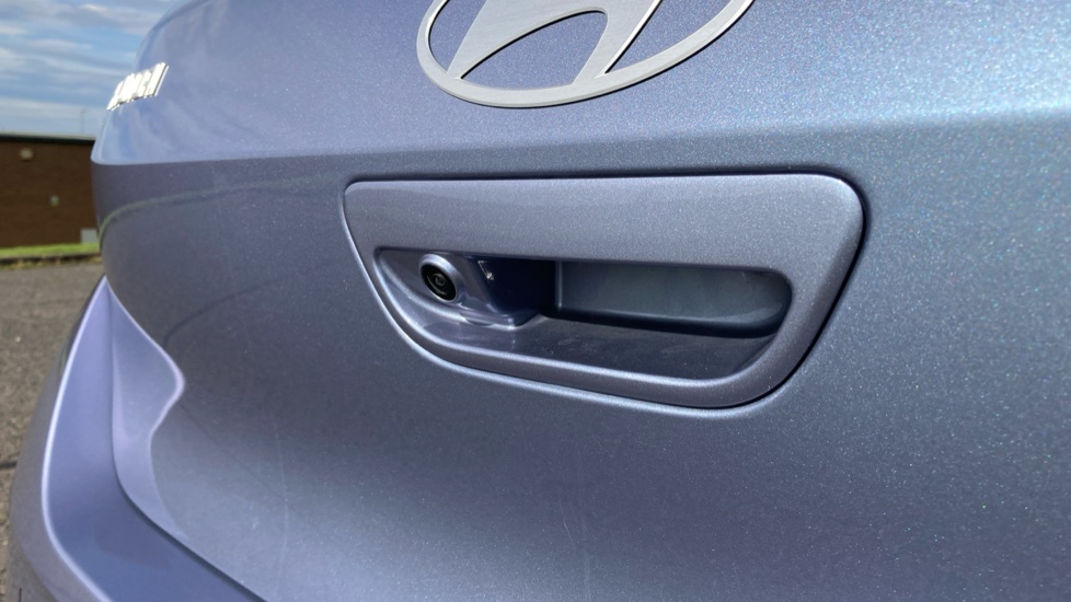 Hyundai i10 1.0 [63] Advance 5dr [Nav] Petrol Hatchback - Image 22