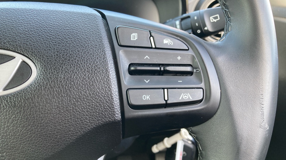 Hyundai i10 1.0 [63] Advance 5dr [Nav] Petrol Hatchback - Image 28