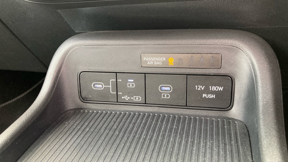 Hyundai KONA 1.0T 100 Advance 5dr Petrol Hatchback - Image 32