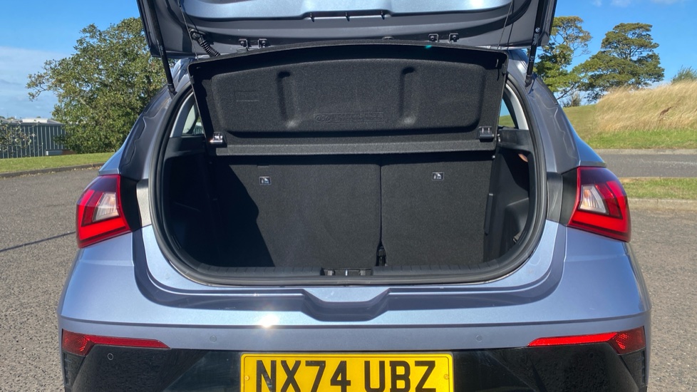 Hyundai i20 1.0T GDi Advance 5dr Petrol Hatchback - Image 4