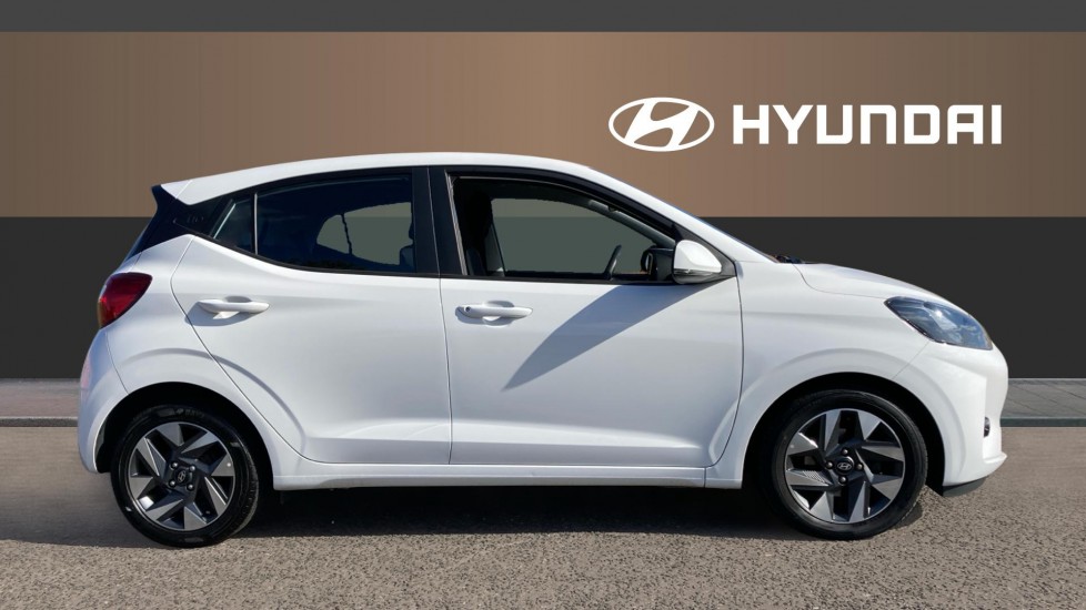 Hyundai i10 1.0 [63] Advance 5dr [Nav] Petrol Hatchback - Image 5