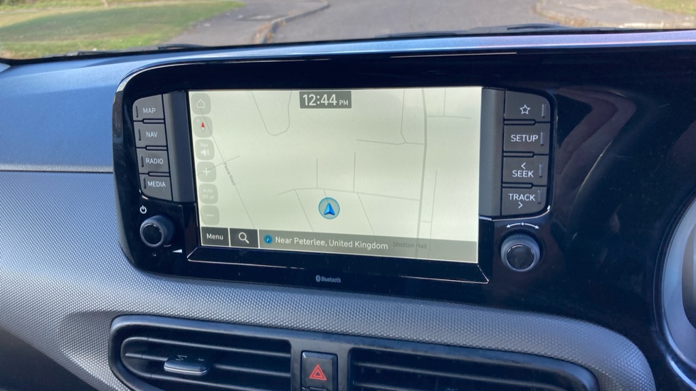 Hyundai i10 1.0 [63] Advance 5dr [Nav] Petrol Hatchback - Image 12