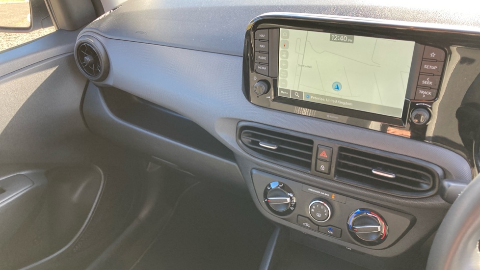 Hyundai i10 1.0 [63] Advance 5dr [Nav] Petrol Hatchback - Image 14