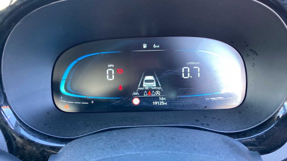 Hyundai i10 1.0 [63] Advance 5dr [Nav] Petrol Hatchback - Image 18