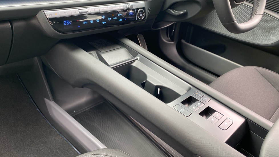 Hyundai IONIQ 6 168kW Premium 77kWh 4dr Auto Electric Saloon - Image 13