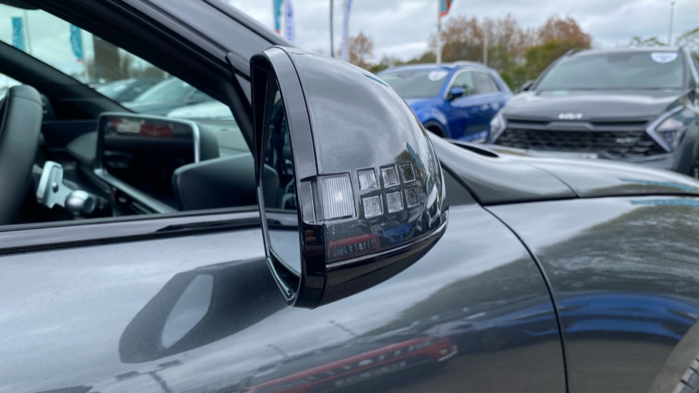 Hyundai IONIQ 6 168kW Premium 77kWh 4dr Auto Electric Saloon - Image 44