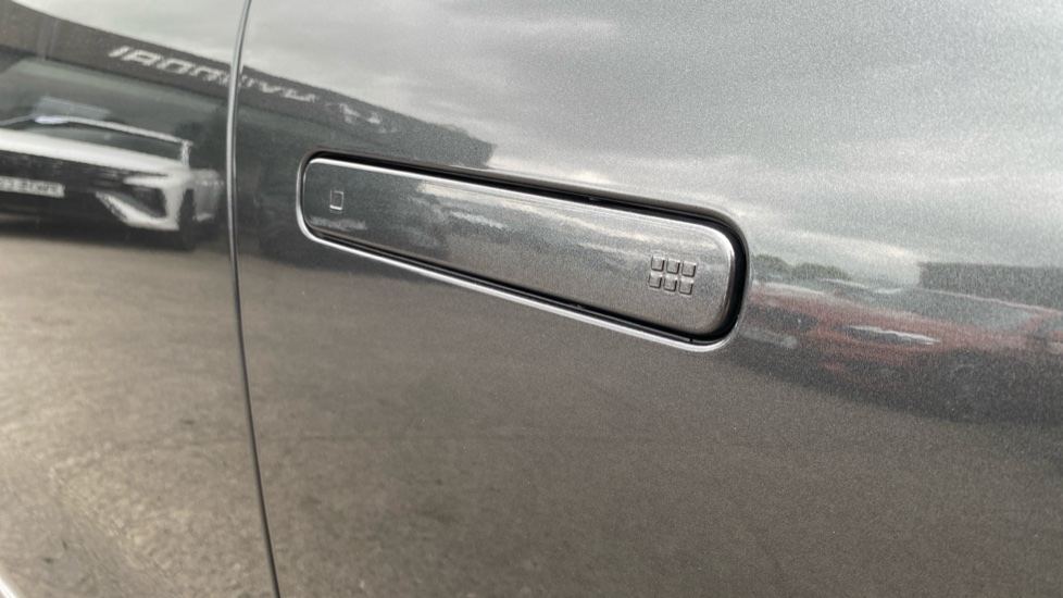 Hyundai IONIQ 6 168kW Premium 77kWh 4dr Auto Electric Saloon - Image 45
